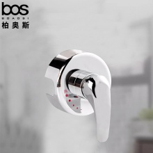 铜贴墙电热龙头